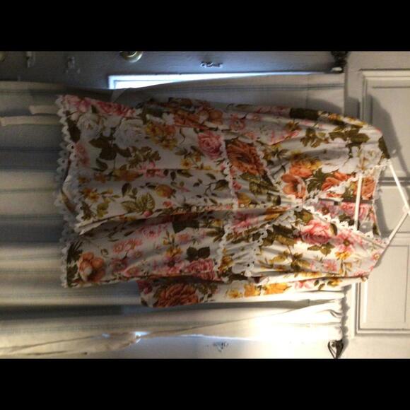 Romantic Floral One Piece Romper with Lace Trim Size XL - Picture 1 of 12